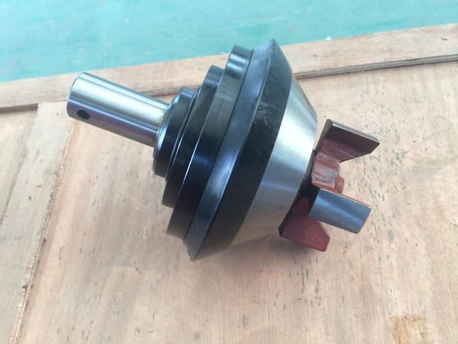 What are mud pump valves and valve seats?