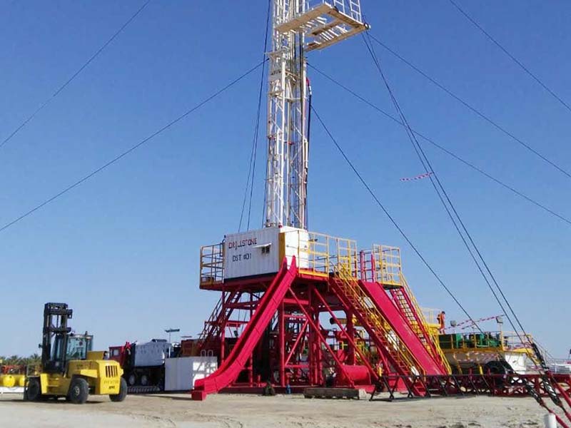 What are the eight major systems of a drilling rig?