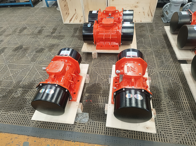 What is the power equipment of a drilling rig?
