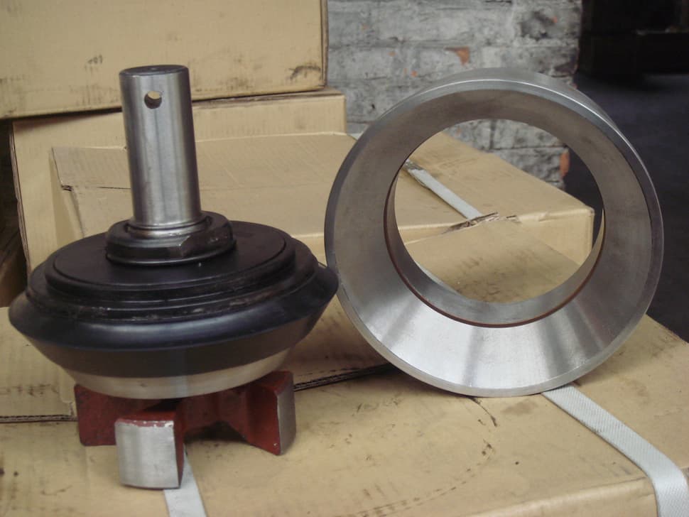 mud pump valve body and valve seat 